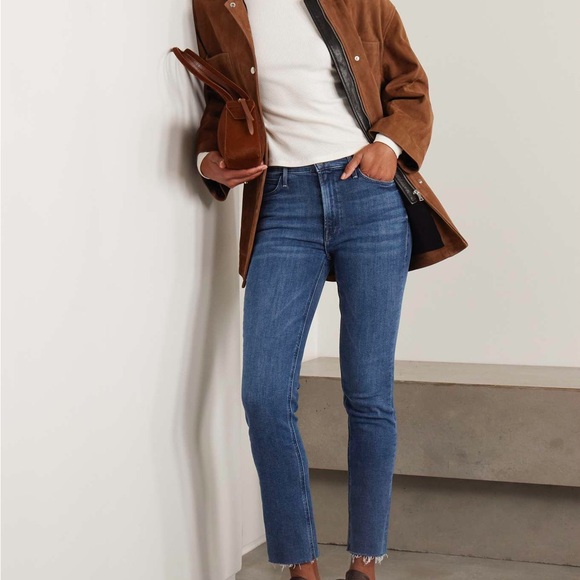 MOTHER the mid rise dazzler crop fray jeans rinse- squeeze it inseam 26” - Picture 5 of 15